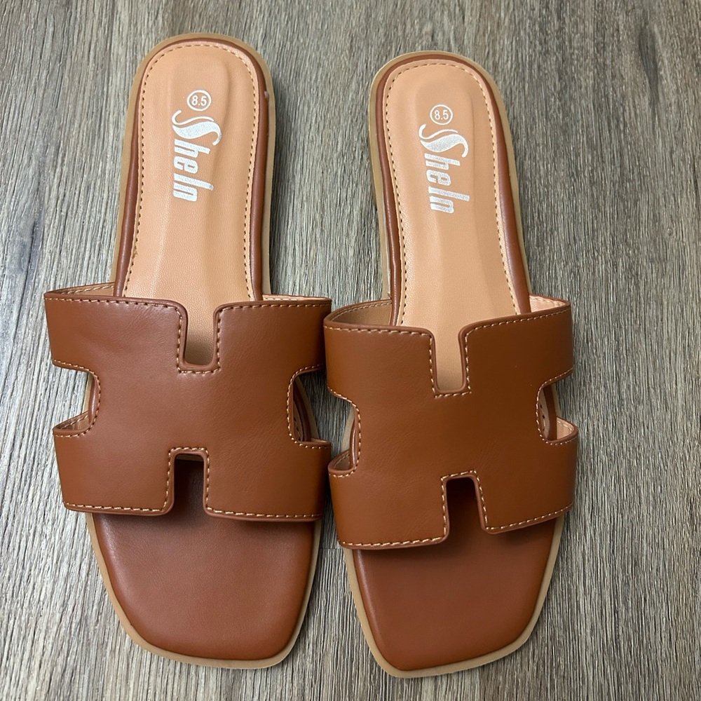 SHEIN Tan Open-Toe Slides